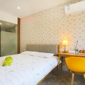 Queen Room Mainland Chinese Citizens